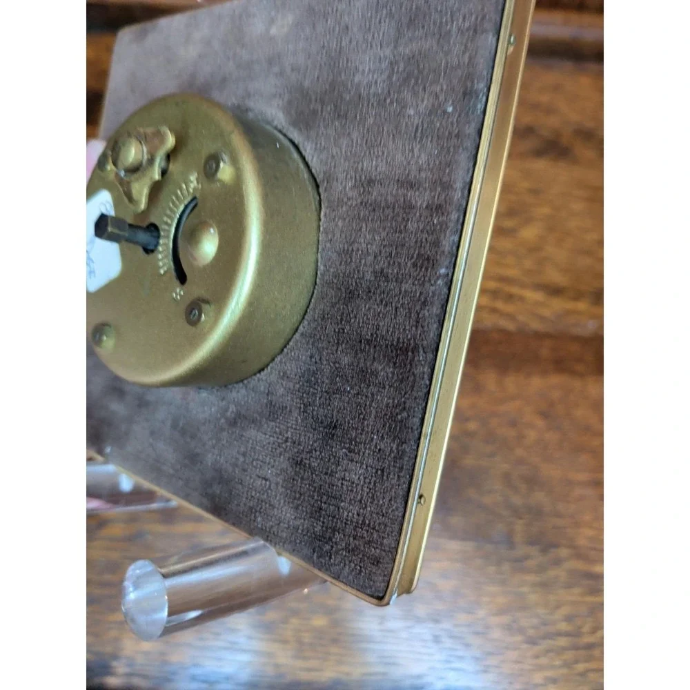 Working Lucite/Brass Sunburst Art Deco Vintage New Haven Compensated Desk Clock